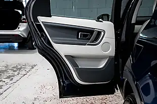 Used 2019 Land Rover Discovery Sport Se Tech Blue - Interior and Exterior details 15