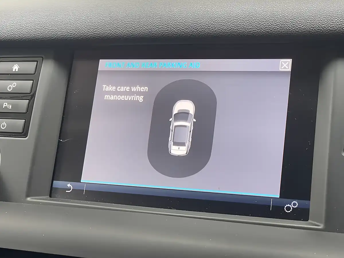 Used 2019 Land Rover Discovery Sport Se Tech Grey - Interior and Exterior details 18