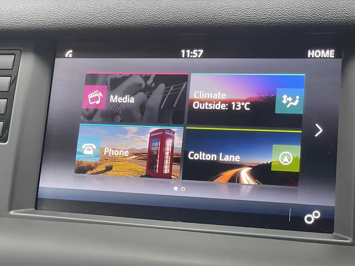 Used 2019 Land Rover Discovery Sport Se Tech Grey - Interior and Exterior details 19