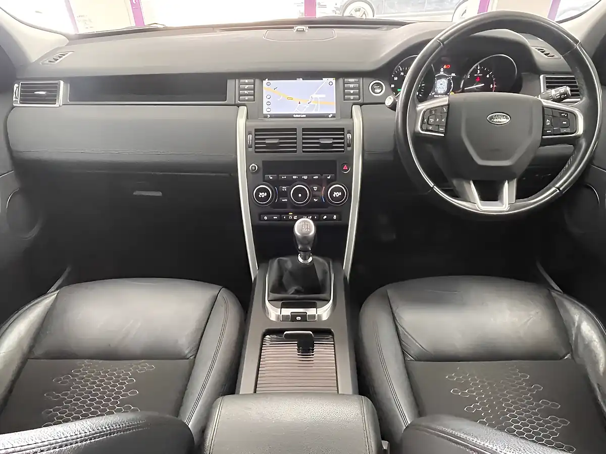 Used 2019 Land Rover Discovery Sport Se Tech Grey - Interior and Exterior details 2