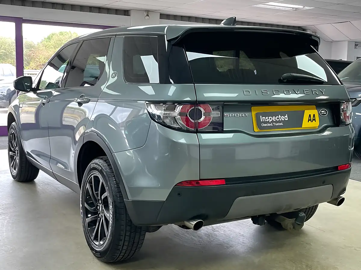 Used 2019 Land Rover Discovery Sport Se Tech Grey - Interior and Exterior details 6