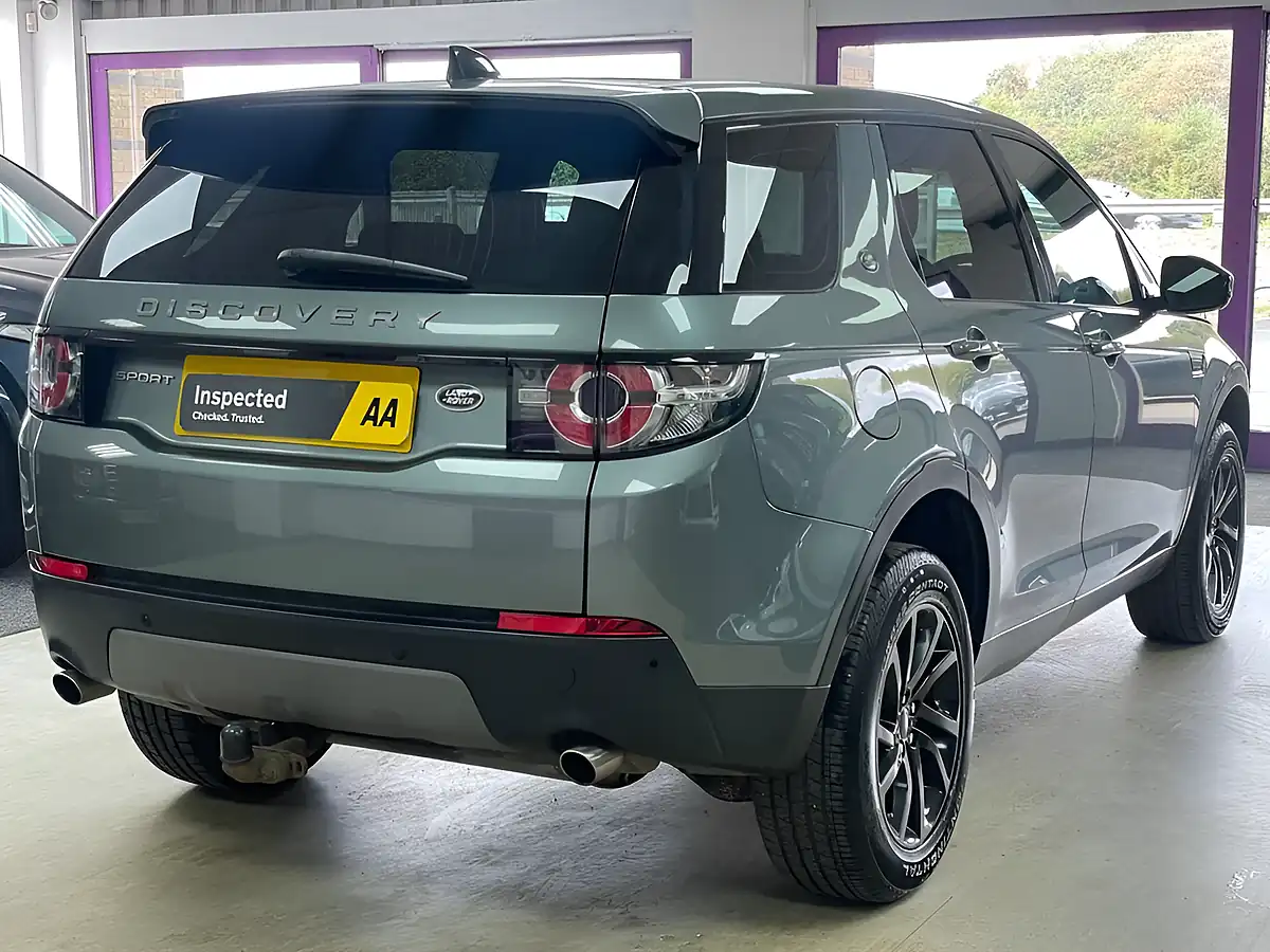 Used 2019 Land Rover Discovery Sport Se Tech Grey - Interior and Exterior details 8