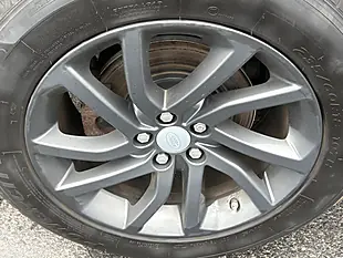 Used 2019 Land Rover Discovery Sport Se Tech Grey - Interior and Exterior details 10