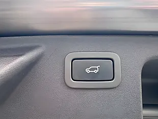 Used 2019 Land Rover Discovery Sport Se Tech Grey - Interior and Exterior details 13