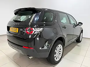 Used 2019 Land Rover Discovery Sport Se Tech Santorini Black - Interior and Exterior details 8