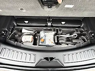 Used 2019 Land Rover Discovery Sport Se Tech White - Interior and Exterior details 13