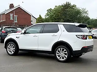 Used 2019 Land Rover Discovery Sport Se Tech White - Interior and Exterior details 7