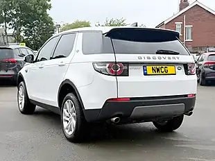 Used 2019 Land Rover Discovery Sport Se Tech White - Interior and Exterior details 9