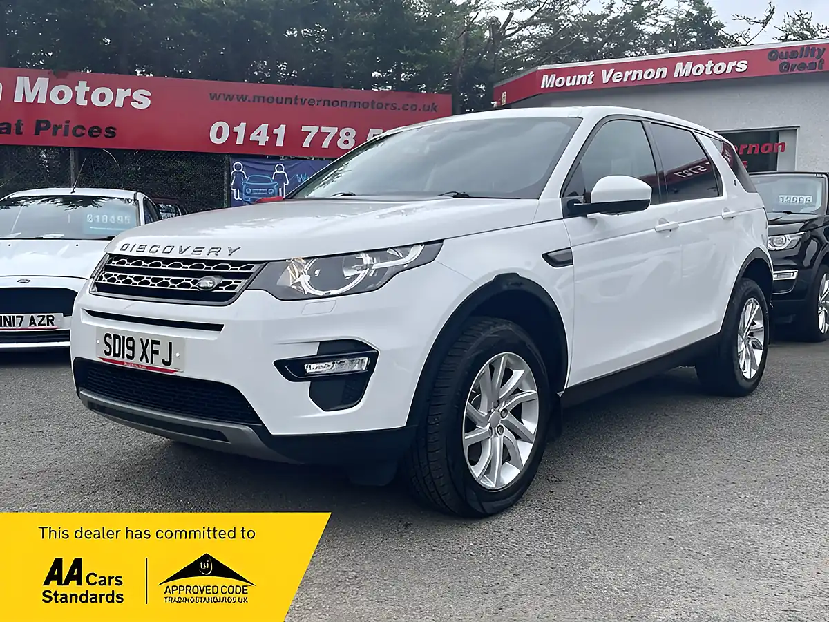 Used 2019 Land Rover Discovery Sport Se Tech White - Front View