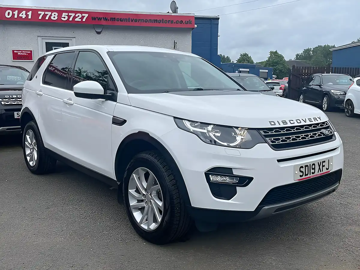 Used 2019 Land Rover Discovery Sport Se Tech White - Interior and Exterior details 11