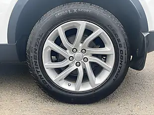 Used 2019 Land Rover Discovery Sport Se Tech White - Interior and Exterior details 5