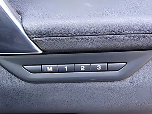 Used 2019 Land Rover Discovery Sport Se White - Interior and Exterior details 11