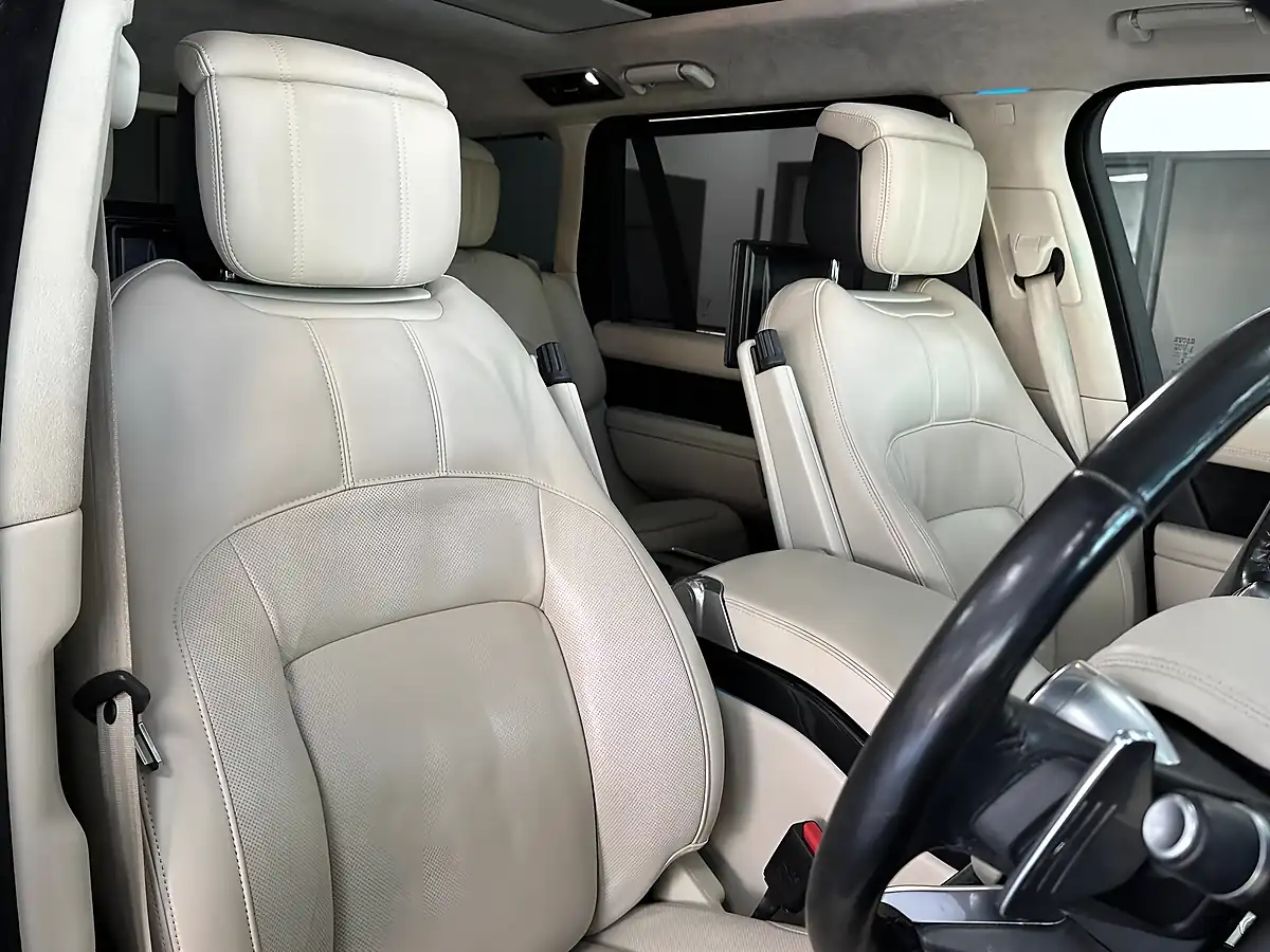 Used 2019 Land Rover Range Rover Autobiography Blue - Interior and Exterior details 13