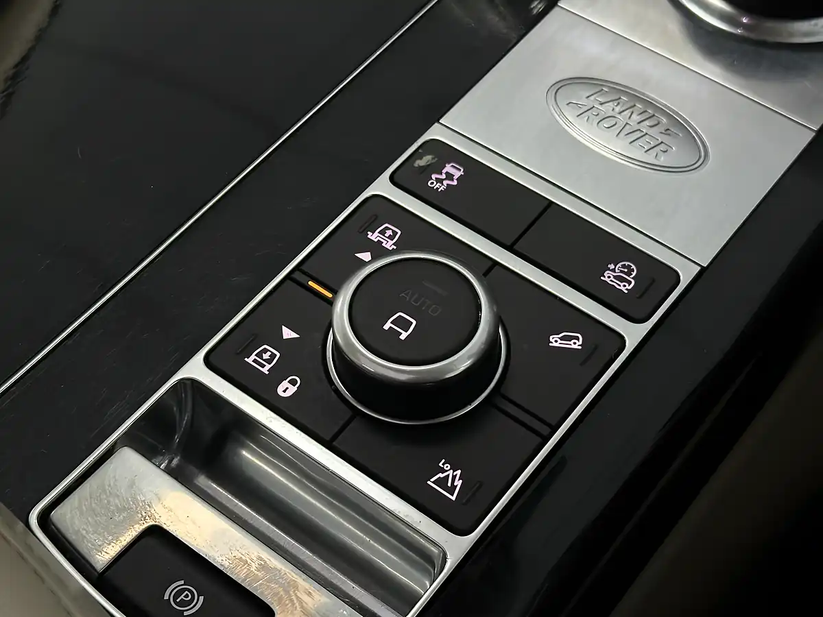 Used 2019 Land Rover Range Rover Autobiography Blue - Interior and Exterior details 15