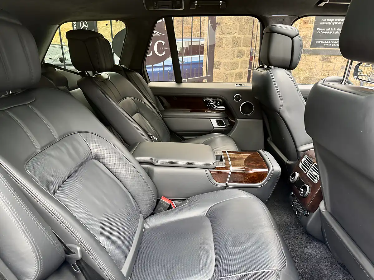 Used 2019 Land Rover Range Rover Autobiography Corris Grey - Interior and Exterior details 12