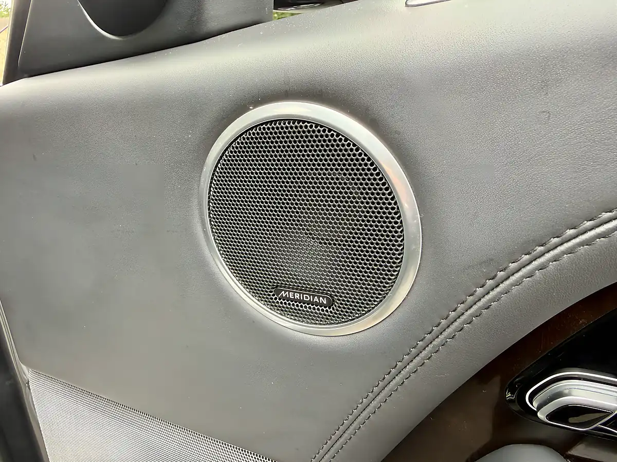 Used 2019 Land Rover Range Rover Autobiography Corris Grey - Interior and Exterior details 14