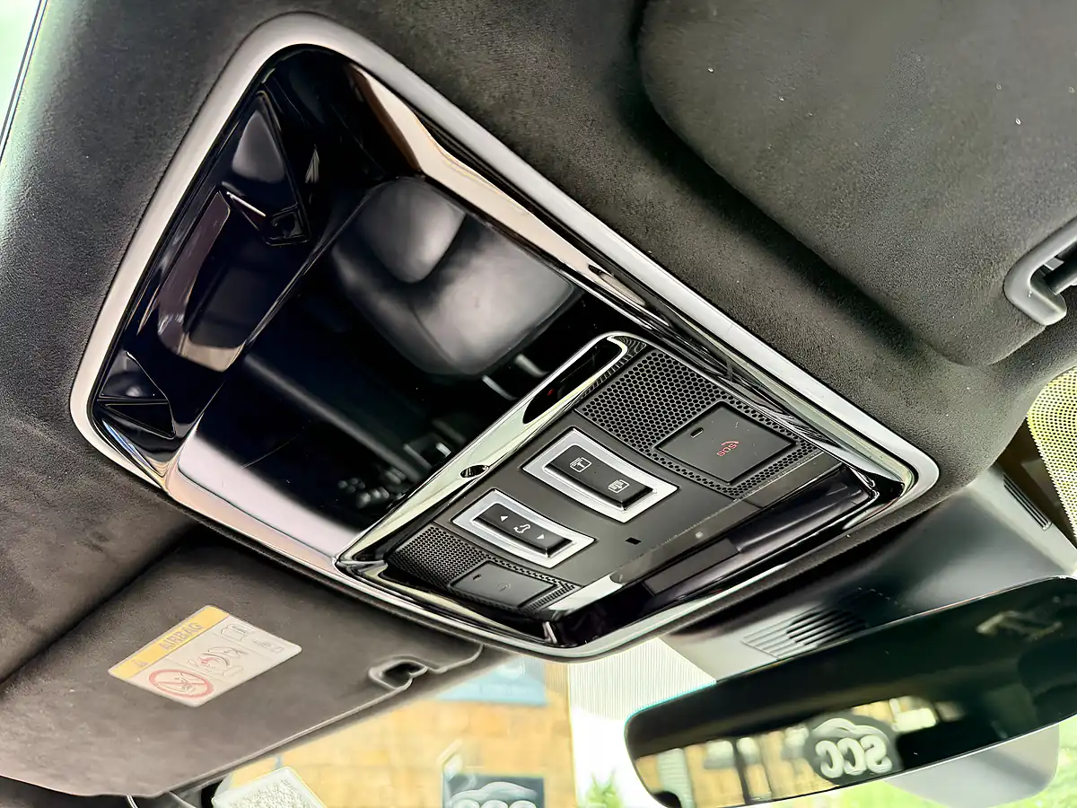Used 2019 Land Rover Range Rover Autobiography Corris Grey - Interior and Exterior details 18