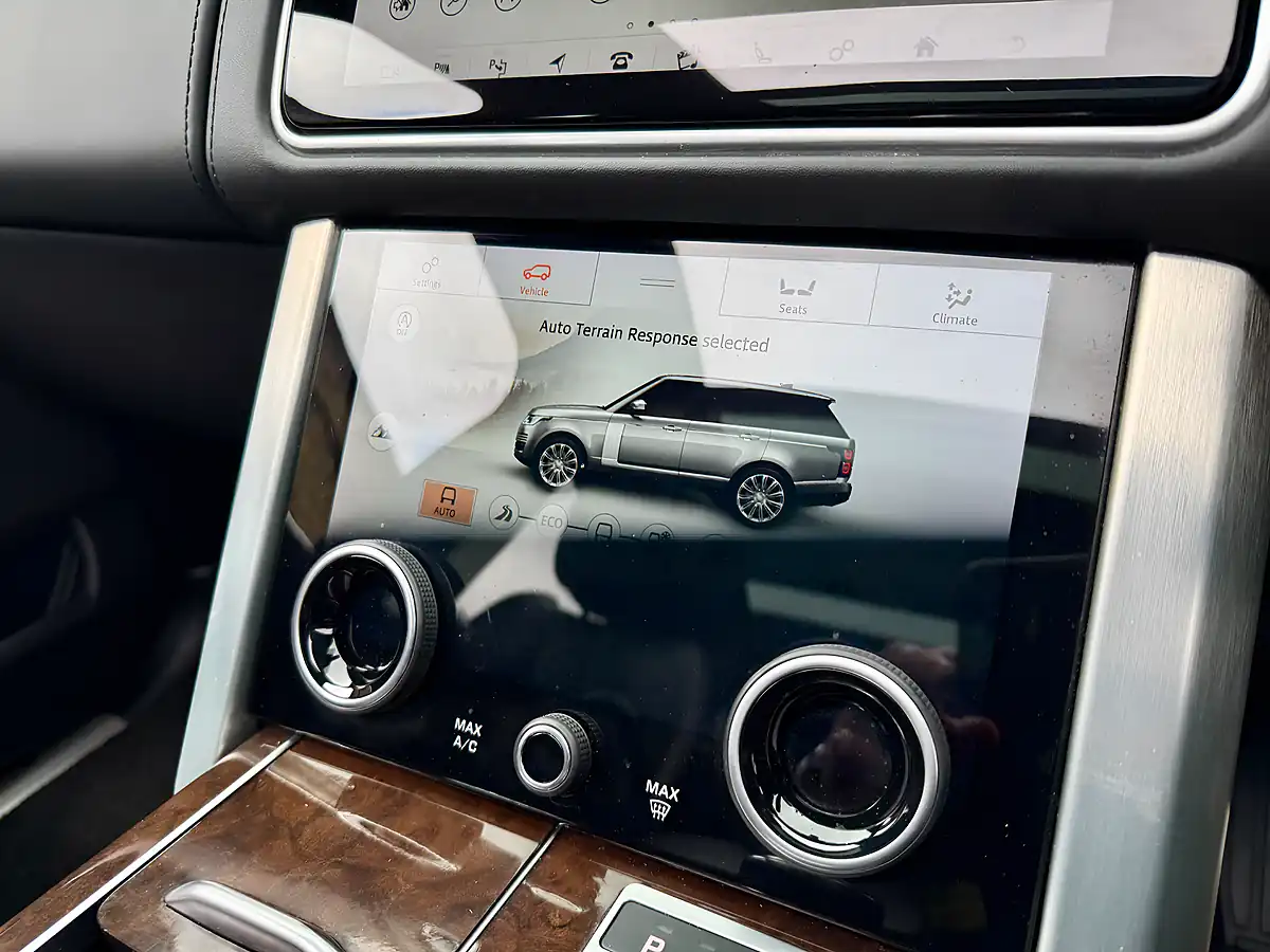 Used 2019 Land Rover Range Rover Autobiography Corris Grey - Interior and Exterior details 19