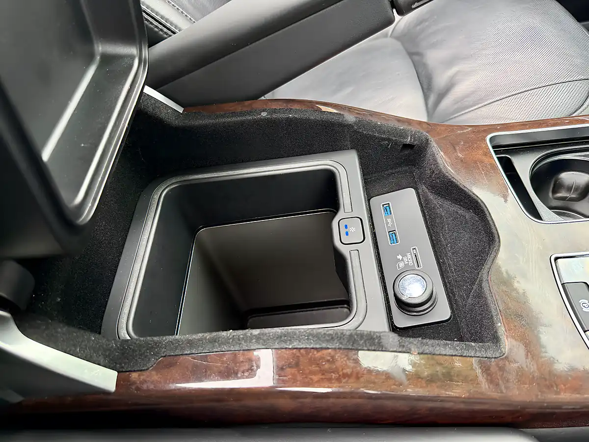Used 2019 Land Rover Range Rover Autobiography Corris Grey - Interior and Exterior details 20