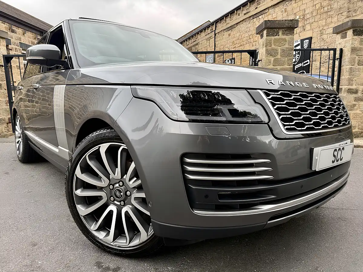 Used 2019 Land Rover Range Rover Autobiography Corris Grey - Interior and Exterior details 3