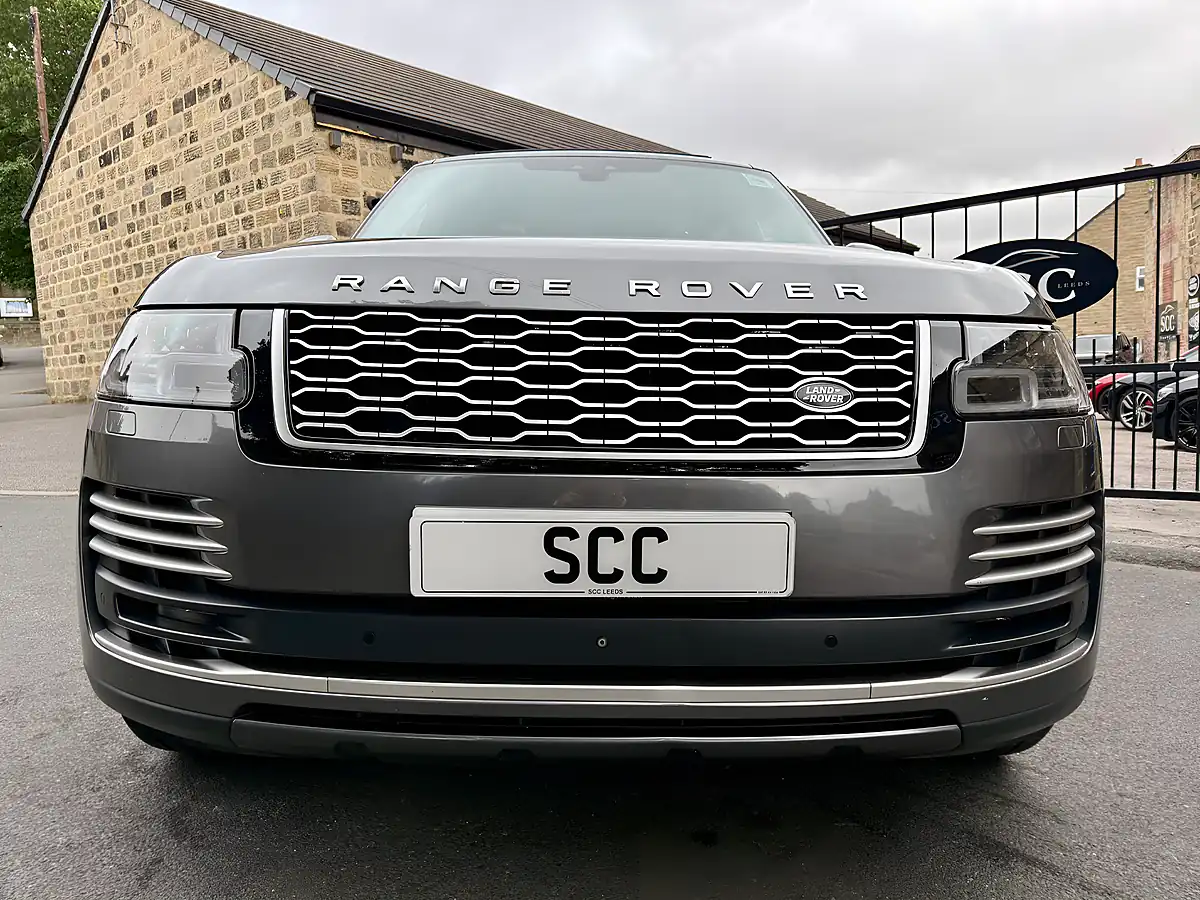 Used 2019 Land Rover Range Rover Autobiography Corris Grey - Interior and Exterior details 5