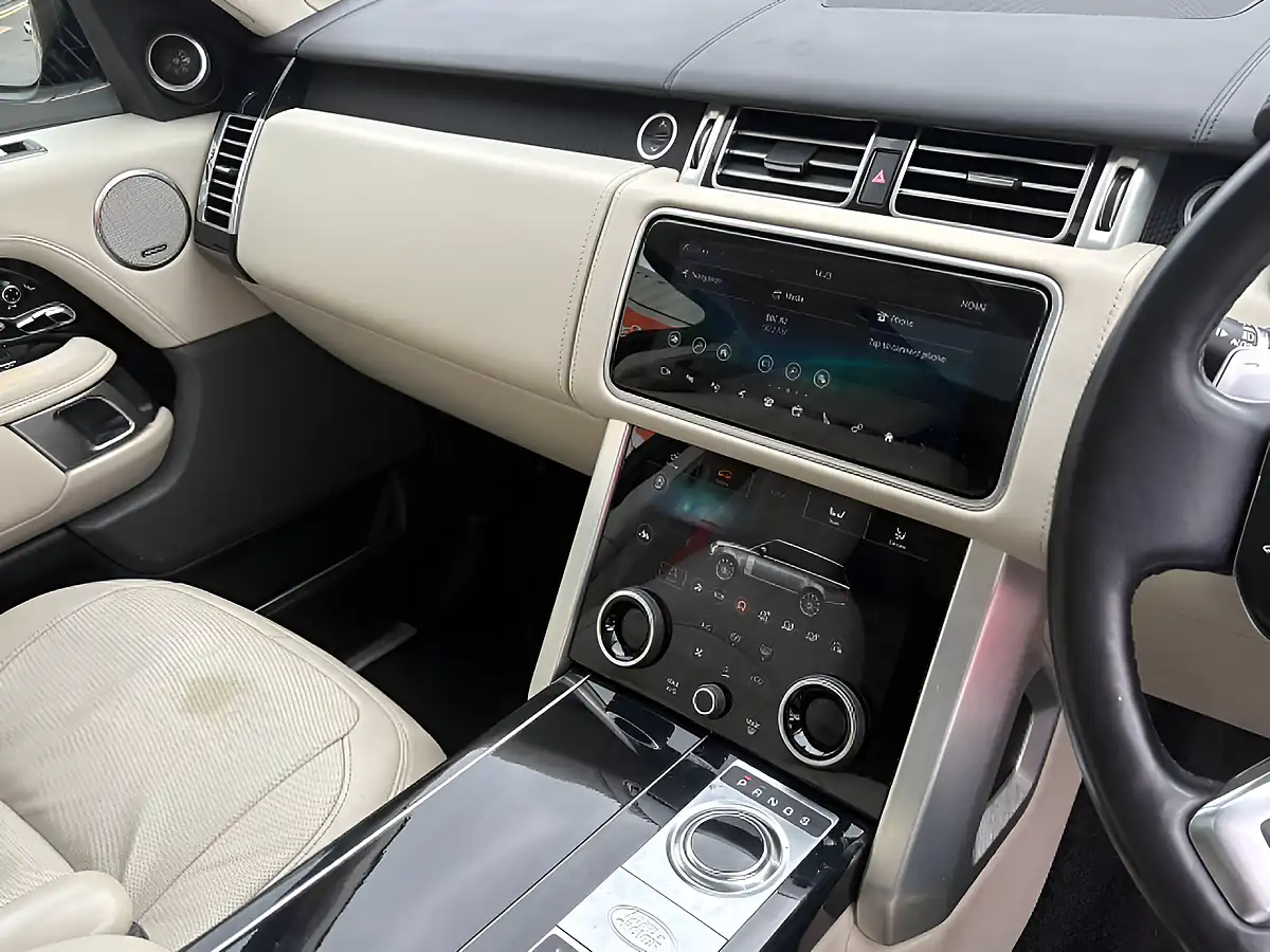 Used 2019 Land Rover Range Rover Autobiography Grey - Interior and Exterior details 11