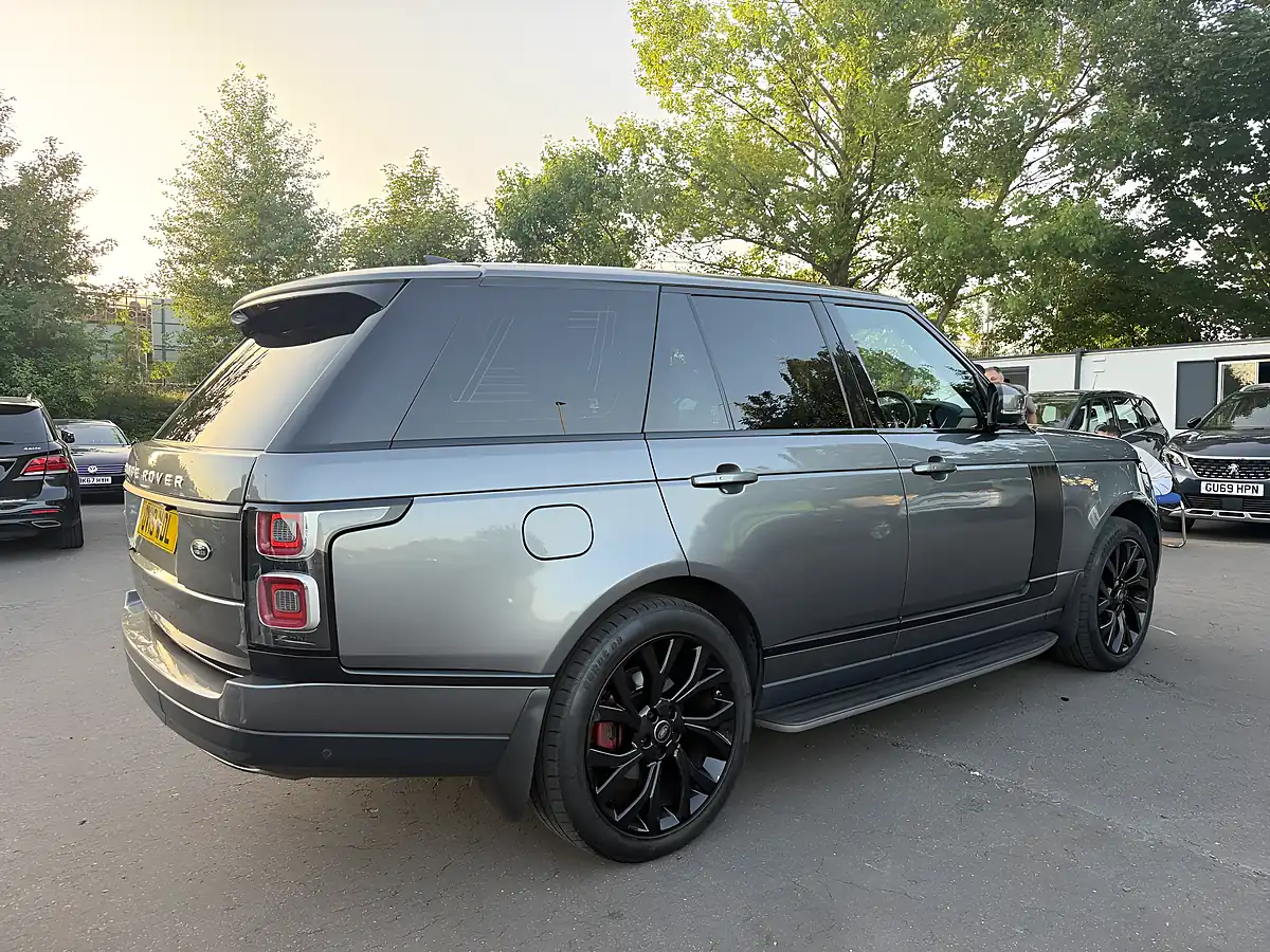 Used 2019 Land Rover Range Rover Autobiography Grey - Interior and Exterior details 4