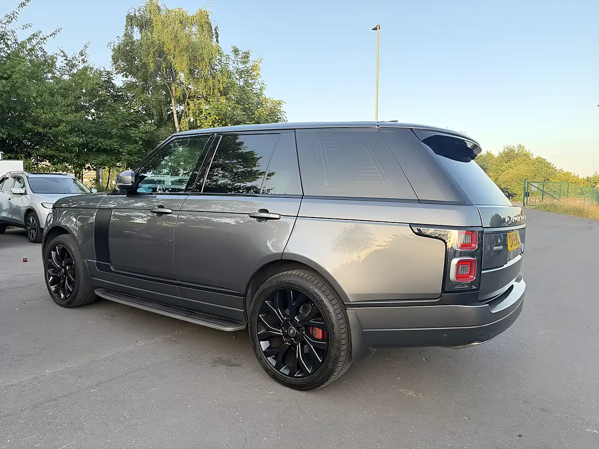 Used 2019 Land Rover Range Rover Autobiography Grey - Interior and Exterior details 5