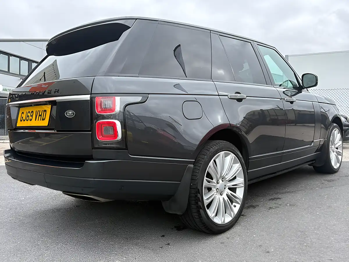 Used 2019 Land Rover Range Rover Autobiography Grey - Interior and Exterior details 16