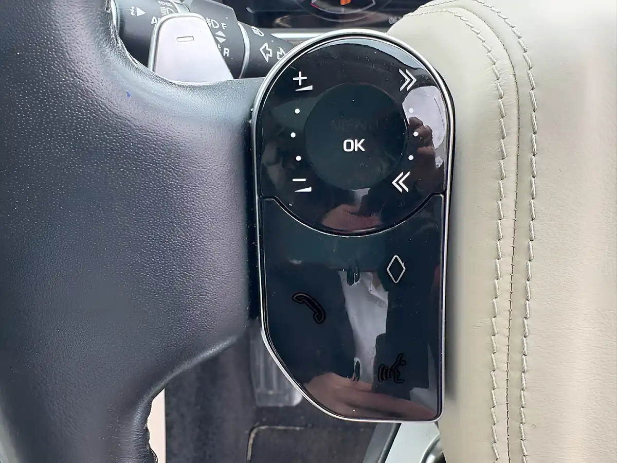 Used 2019 Land Rover Range Rover Autobiography Grey - Interior and Exterior details 20