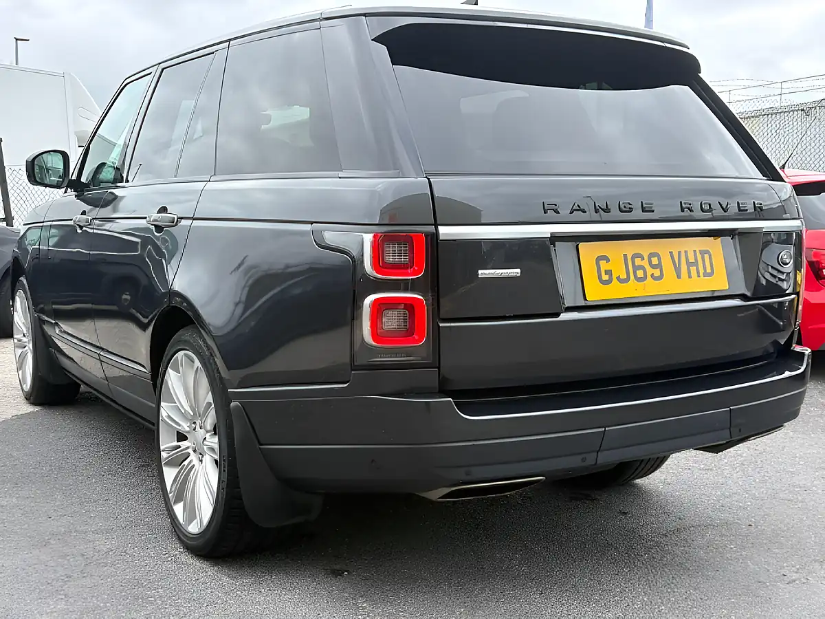 Used 2019 Land Rover Range Rover Autobiography Grey - Interior and Exterior details 9