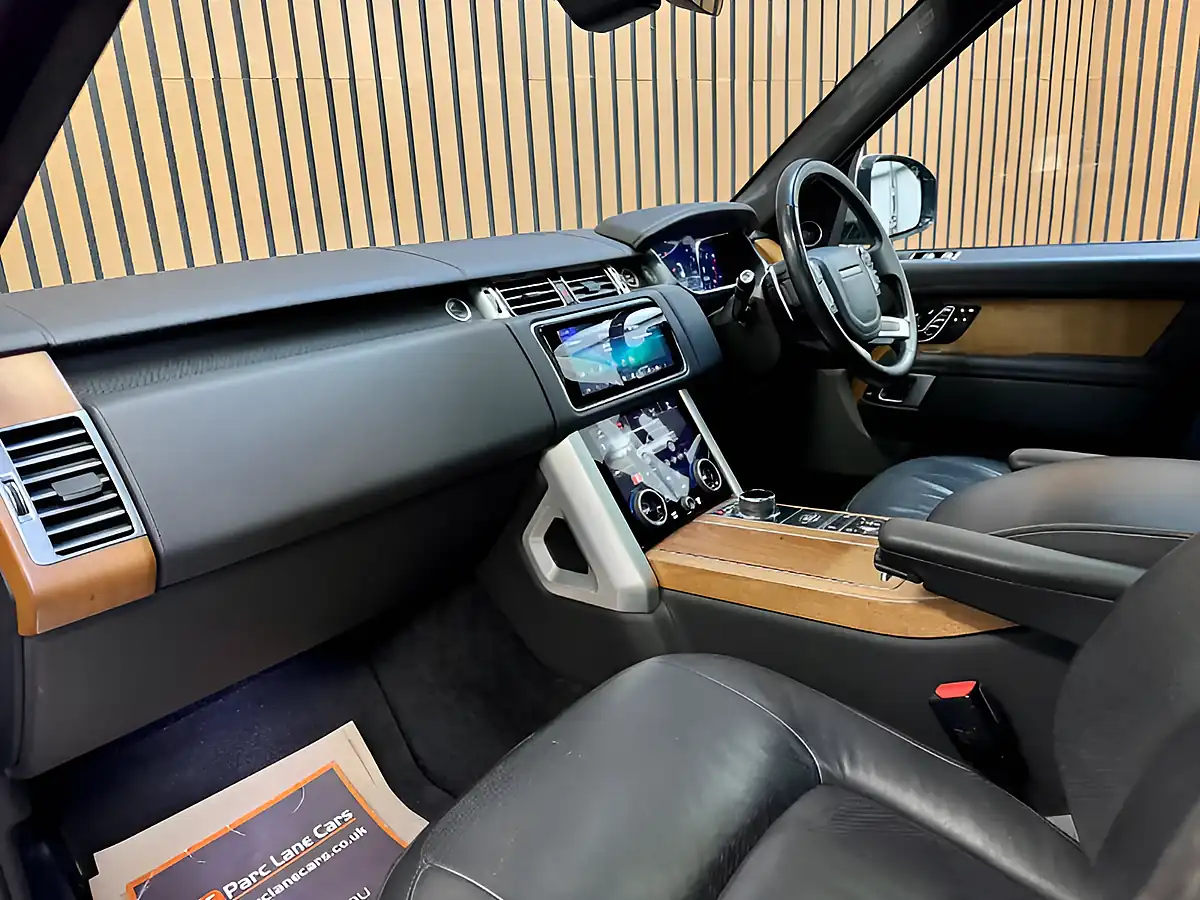 Used 2019 Land Rover Range Rover Autobiography Indus Silver - Interior and Exterior details 17