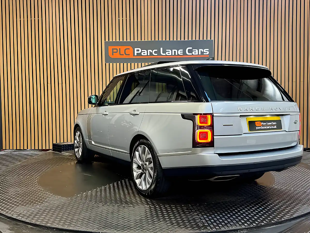 Used 2019 Land Rover Range Rover Autobiography Indus Silver - Interior and Exterior details 7