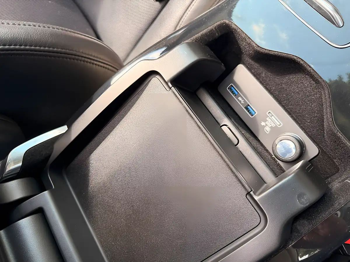 Used 2019 Land Rover Range Rover Autobiography Silicon Silver - Interior and Exterior details 17