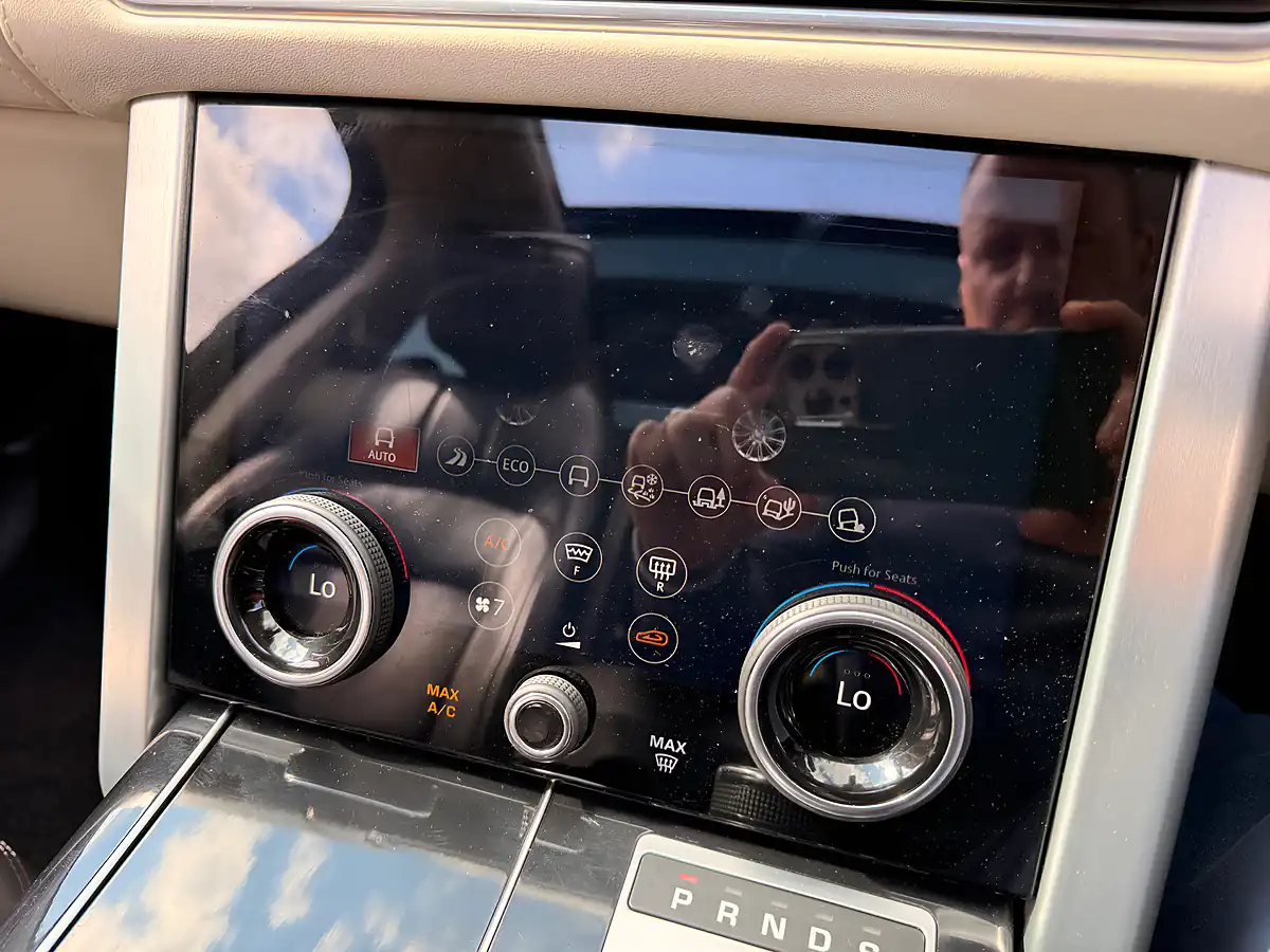 Used 2019 Land Rover Range Rover Autobiography Silicon Silver - Interior and Exterior details 18