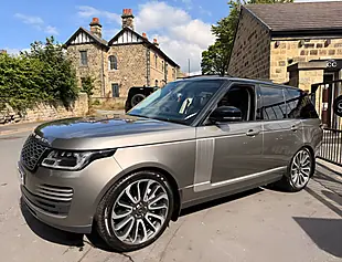 Used 2019 Land Rover Range Rover Autobiography Silicon Silver - Interior and Exterior details 8