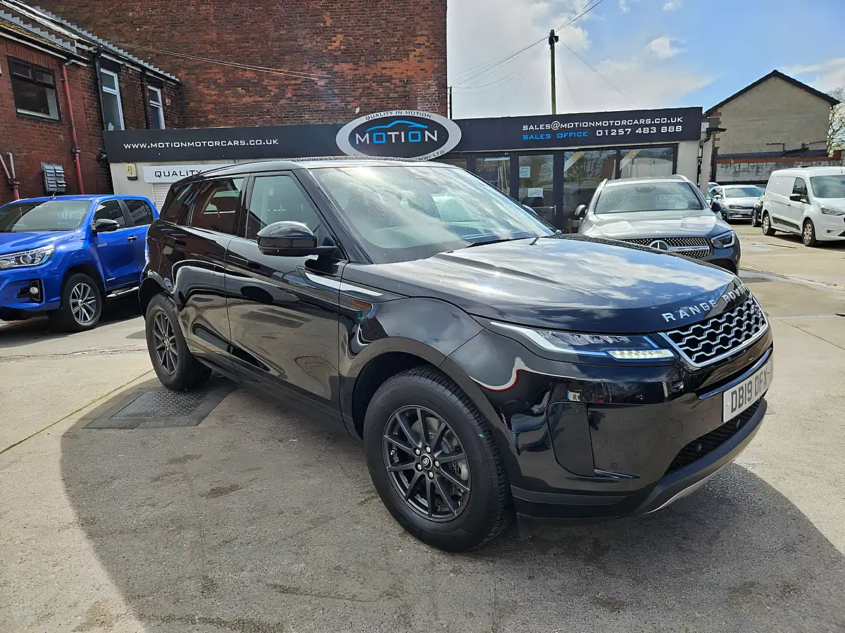 Used 2019 Land Rover Range Rover Evoque Black - Interior and Exterior details 9