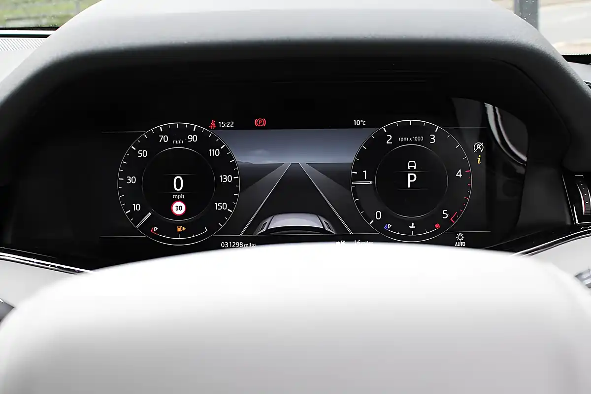 Used 2019 Land Rover Range Rover Evoque First Edition Nolita Grey - Interior and Exterior details 17