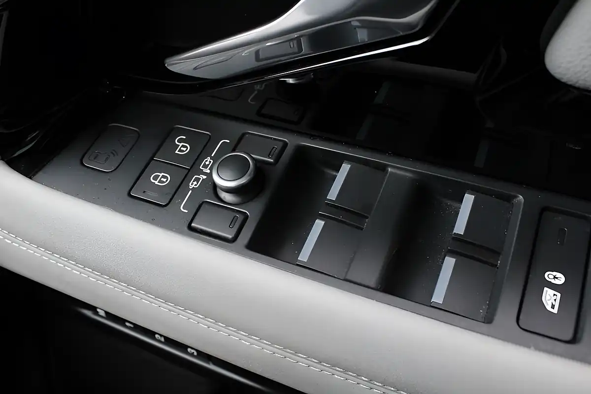Used 2019 Land Rover Range Rover Evoque First Edition Nolita Grey - Interior and Exterior details 18