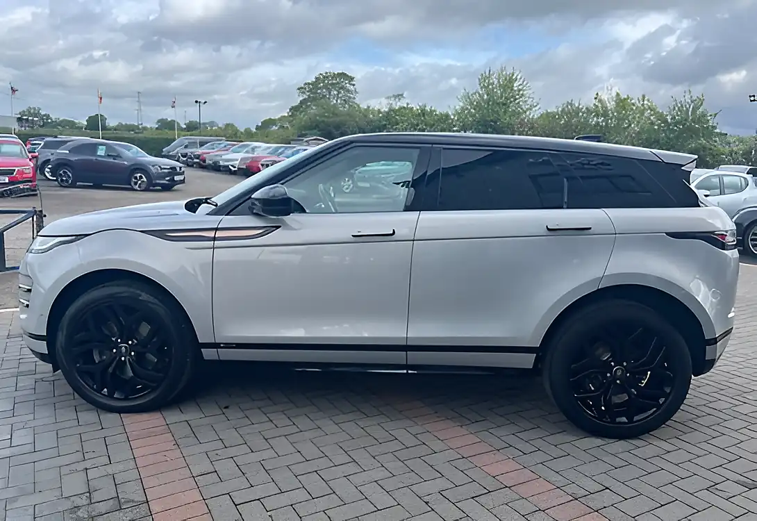 Used 2019 Land Rover Range Rover Evoque First Edition Seoul Pearl Silver - Interior and Exterior details 10