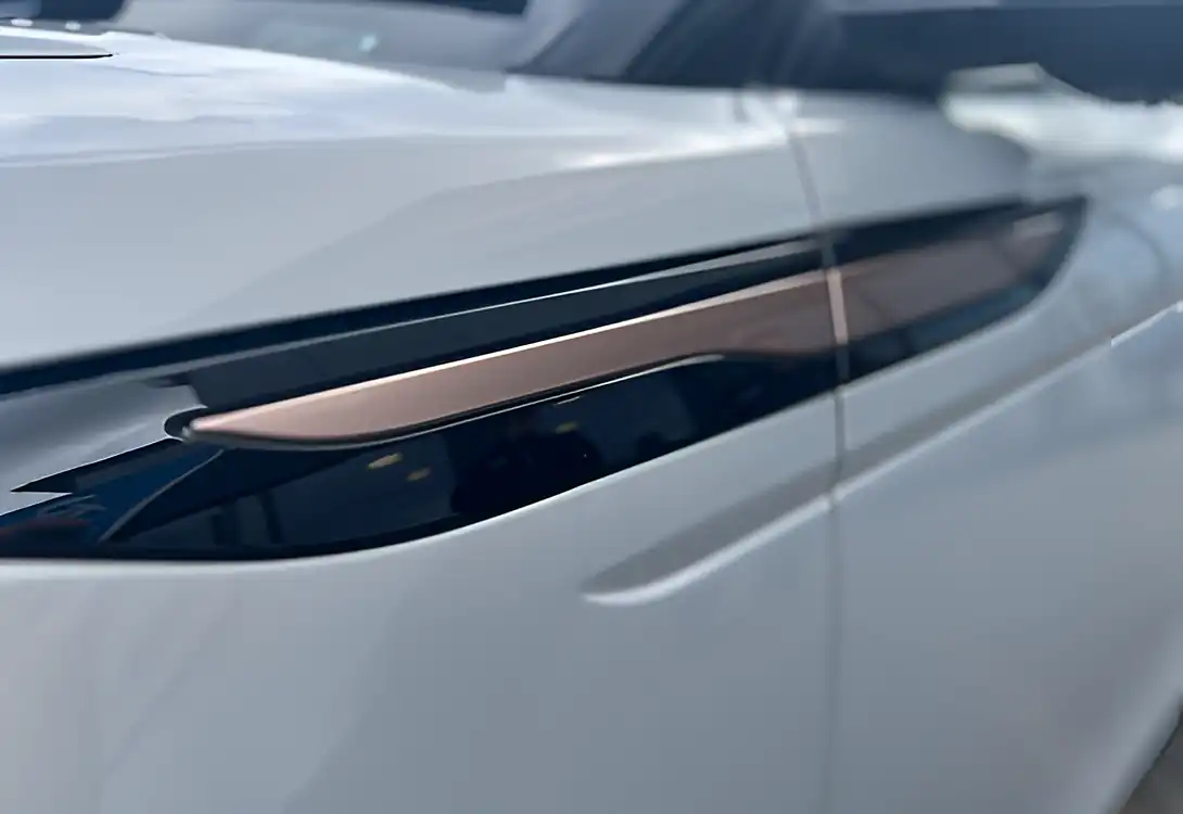 Used 2019 Land Rover Range Rover Evoque First Edition Seoul Pearl Silver - Interior and Exterior details 13