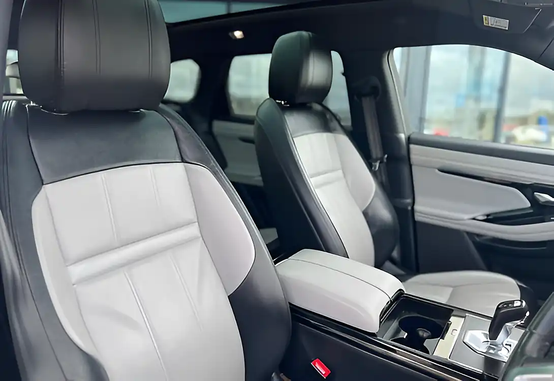 Used 2019 Land Rover Range Rover Evoque First Edition Seoul Pearl Silver - Interior and Exterior details 19