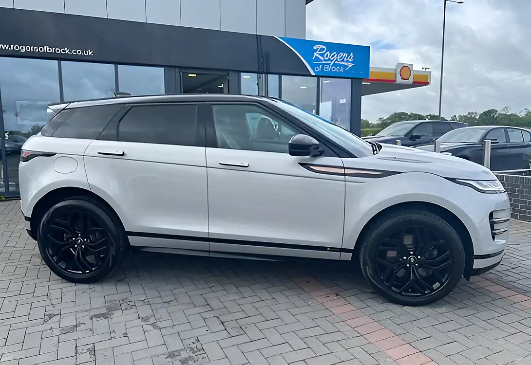 Used 2019 Land Rover Range Rover Evoque First Edition Seoul Pearl Silver - Interior and Exterior details 5