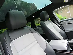 Used 2019 Land Rover Range Rover Evoque First Edition Silver - Interior and Exterior details 10