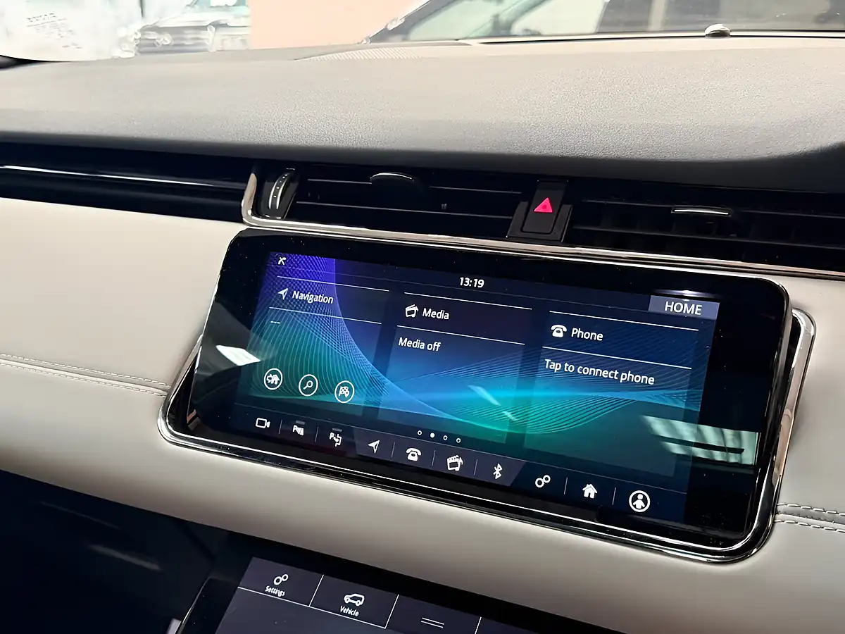 Used 2019 Land Rover Range Rover Evoque First Edition Silver - Interior and Exterior details 10