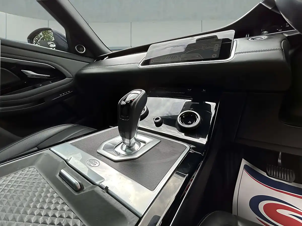 Used 2019 Land Rover Range Rover Evoque Hse Black - Interior and Exterior details 12