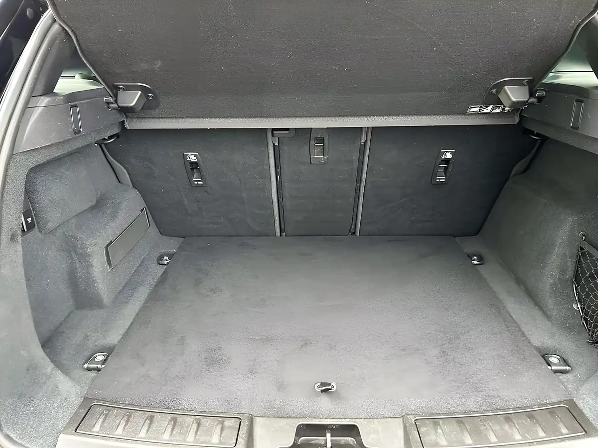 Used 2019 Land Rover Range Rover Evoque Hse Black - Interior and Exterior details 17