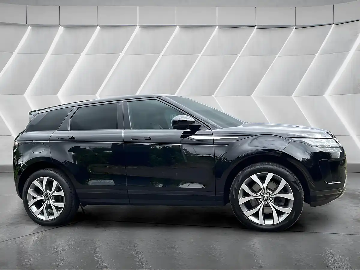 Used 2019 Land Rover Range Rover Evoque Hse Black - Interior and Exterior details 4