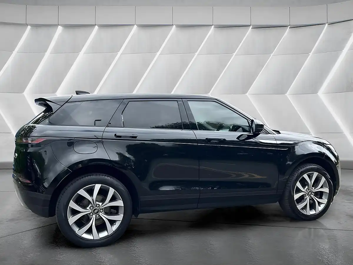 Used 2019 Land Rover Range Rover Evoque Hse Black - Interior and Exterior details 6