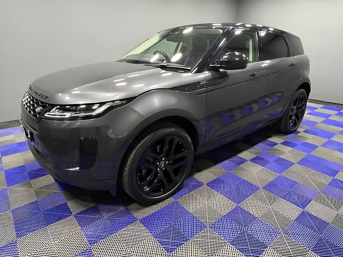 Used 2019 Land Rover Range Rover Evoque Hse Carpathian Grey - Interior and Exterior details 4